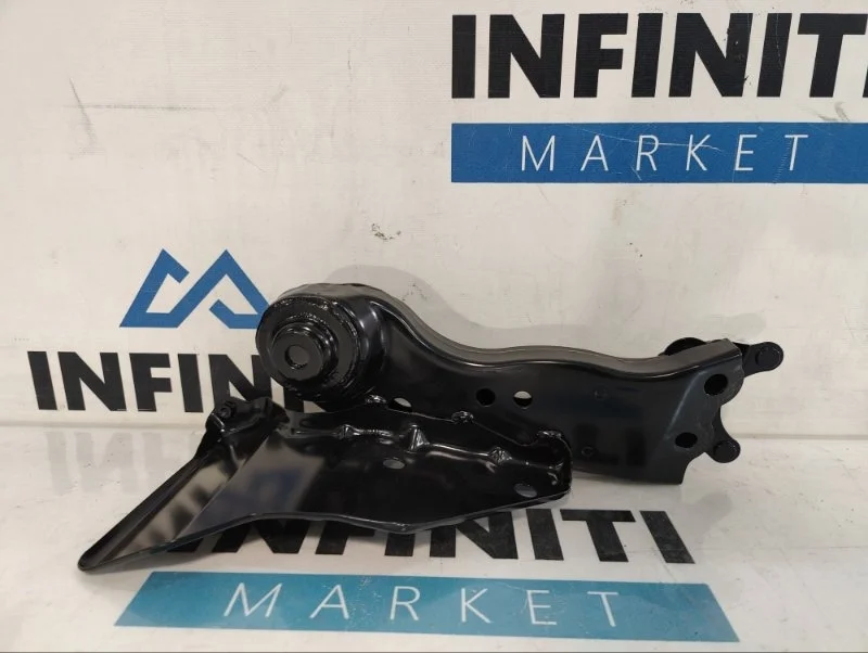 Кронштейн подрамника задний левый INFINITI EX37