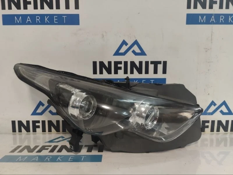 Фара передняя правая INFINITI QX70 S51