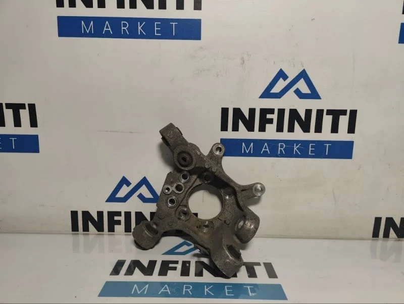 Кулак задний правый Nissan Teana J32