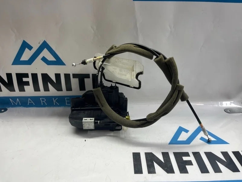 Замок двери передний левый INFINITI FX37 S51