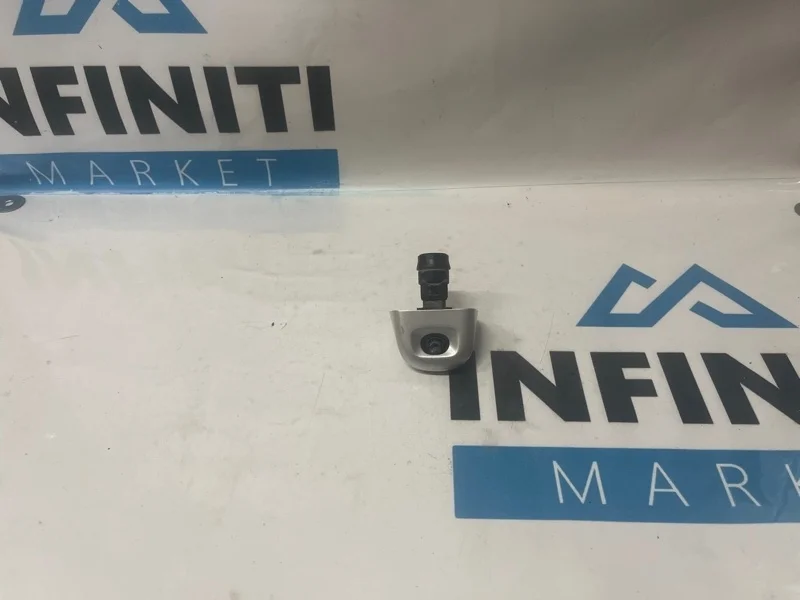 Форсунка омывателя фар правая NISSAN PATROL Y62