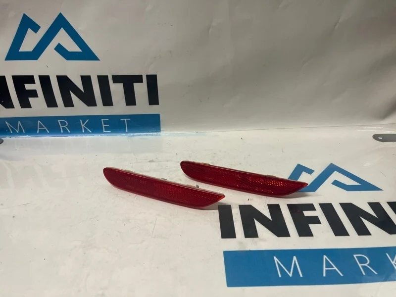 Катафот бампера (отражатель) задний левый INFINITI