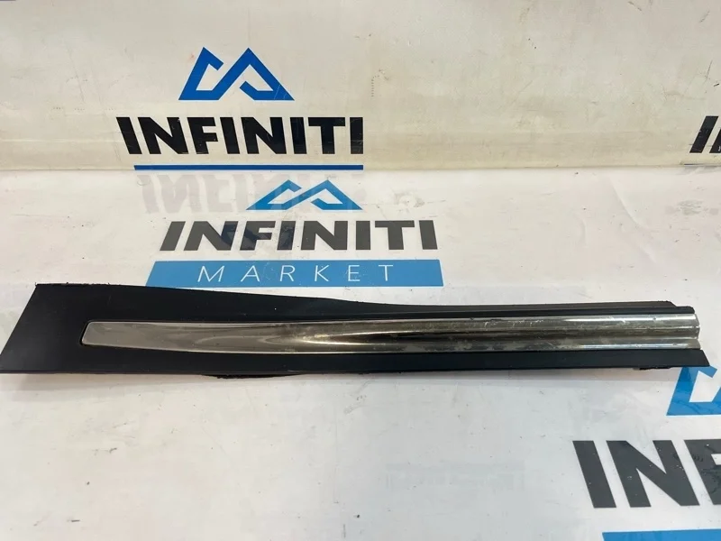 Молдинг двери нижний задний левый INFINITI QX70