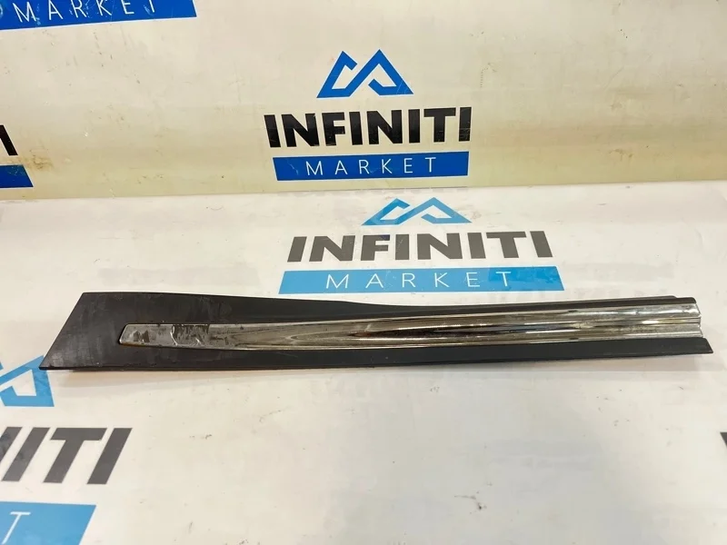 Молдинг двери нижний задний левый INFINITI QX70