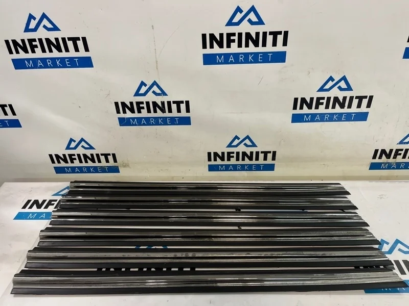 Молдинг двери нижний передний левый INFINITI QX70