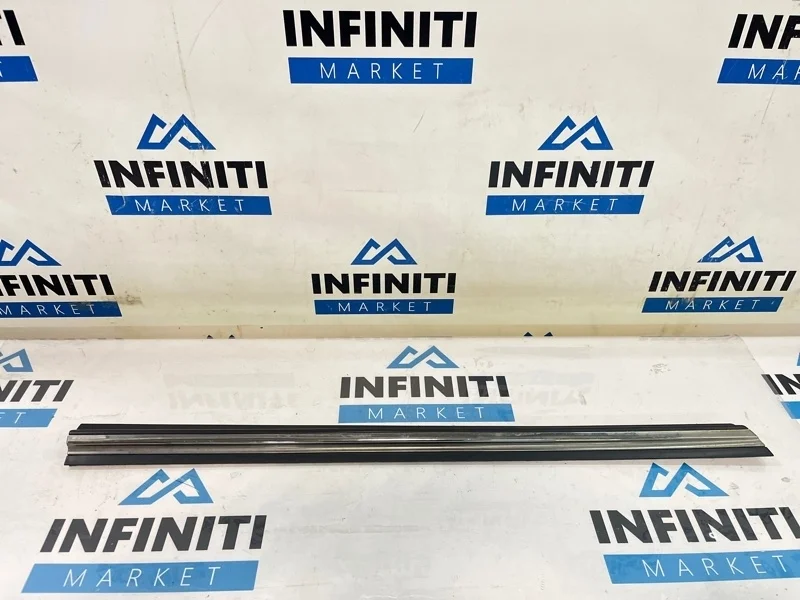 Молдинг двери нижний передний левый INFINITI QX70