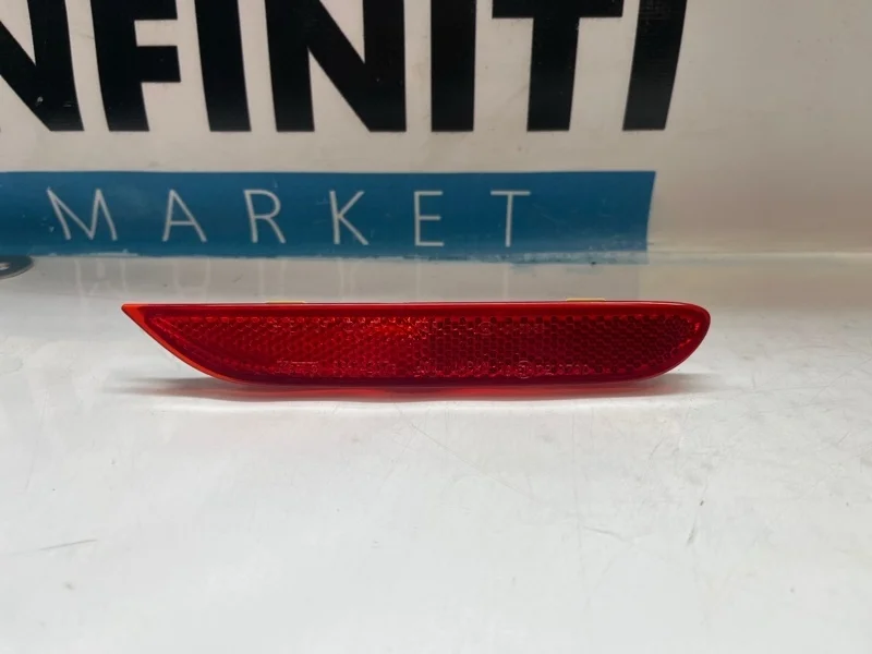 Катафот бампера (отражатель) задний правый