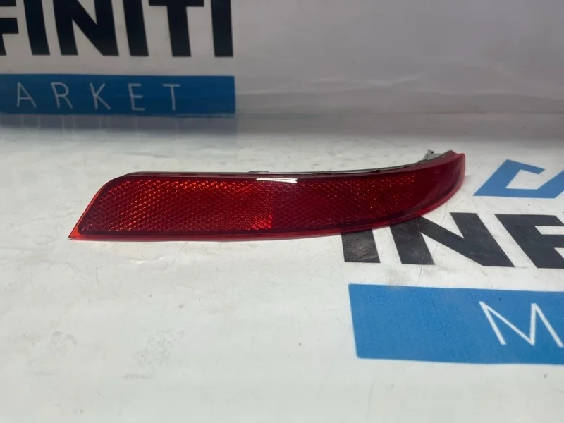 Катафот бампера (отражатель) задний левый INFINITI