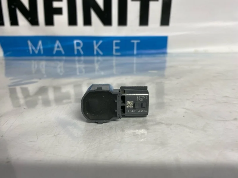 Парктроник INFINITI Q50 V37