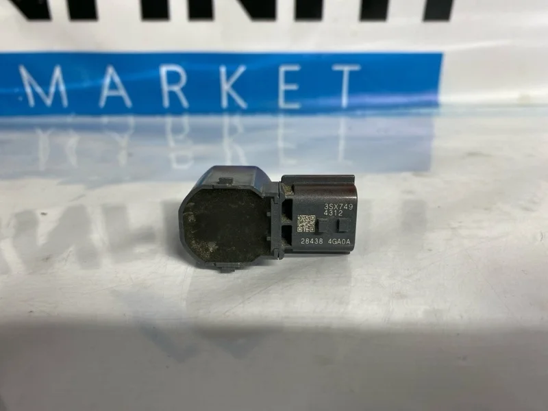 Парктроник INFINITI Q50 V37