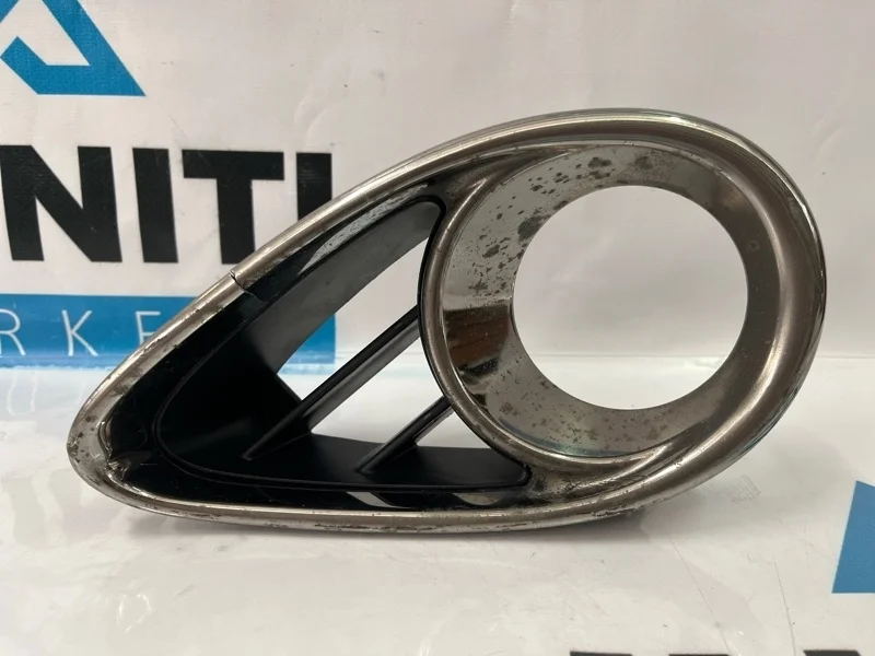 Накладка ПТФ окантовка противотуманки передняя