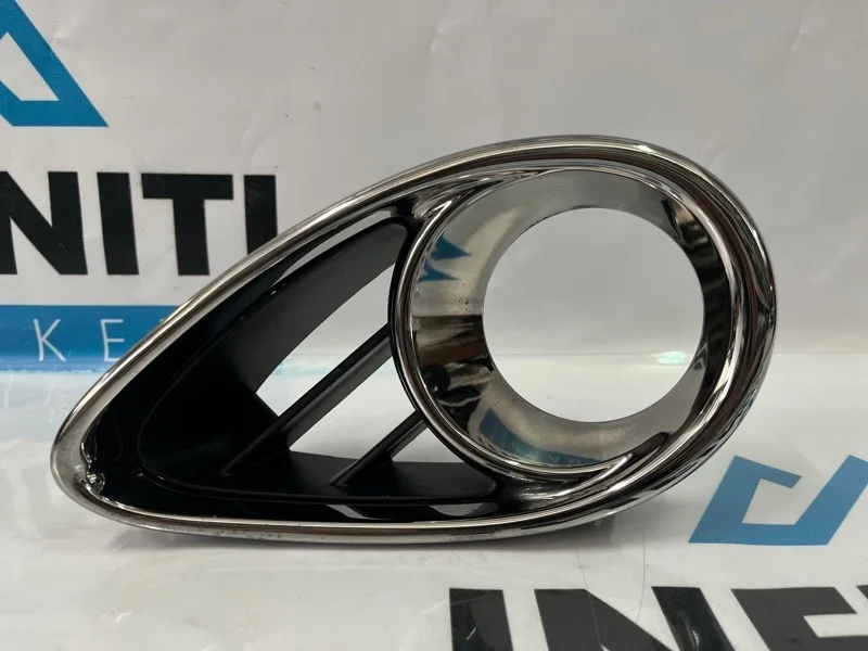 Накладка ПТФ окантовка противотуманки передняя