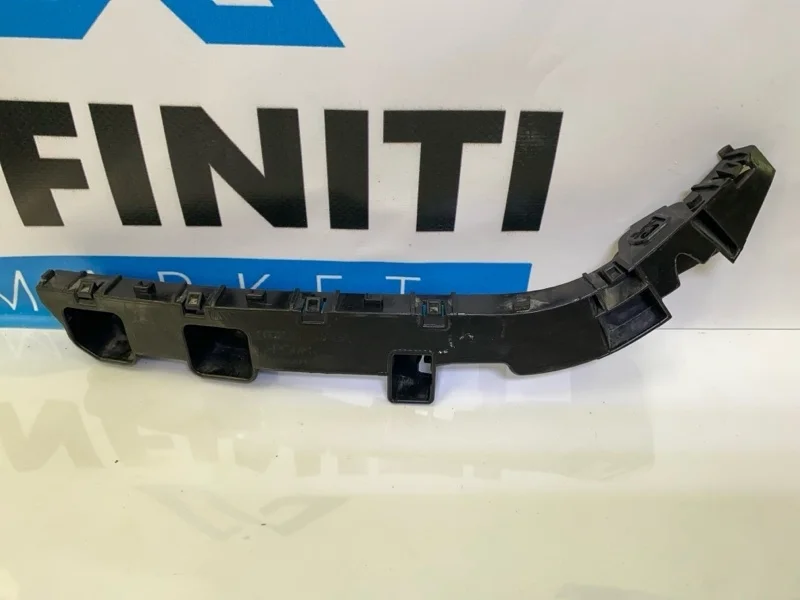 Кронштейн крыла (крепление) передний правый