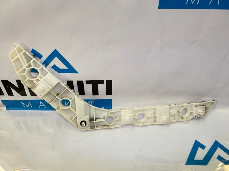 Кронштейн бампера задний левый INFINITI M37 Y51