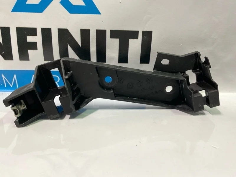 Кронштейн направляющая фары передний правый