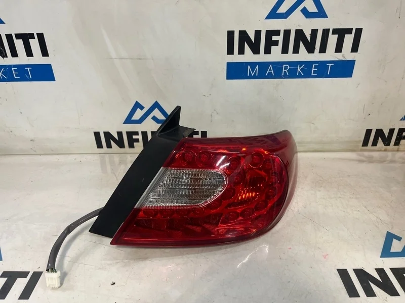 Фонарь в крыло задний правый INFINITI M37 Y51