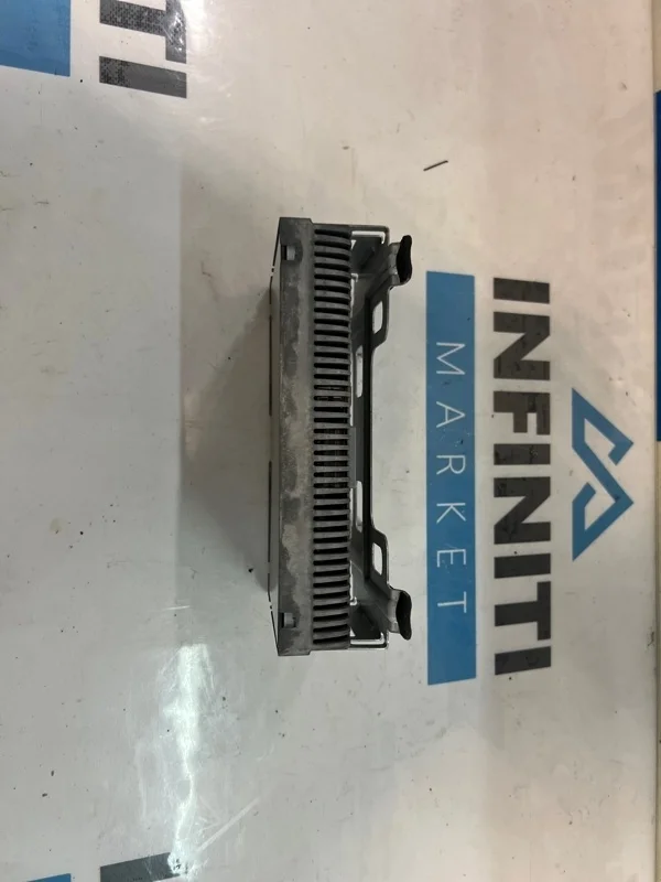 Дисплей информационный (монитор) INFINITI QX70 S51