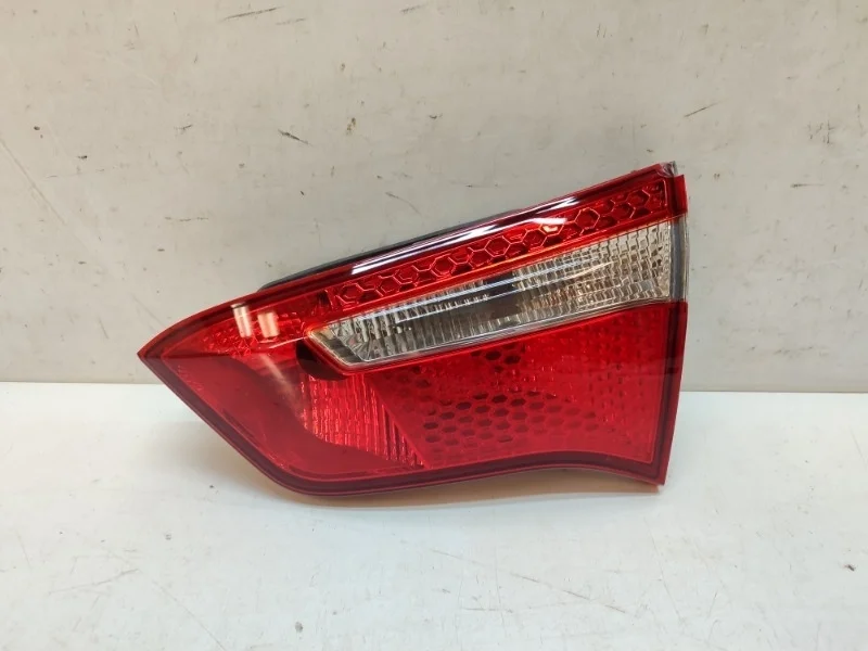 Фонарь Kia Rio 2011-2015 3