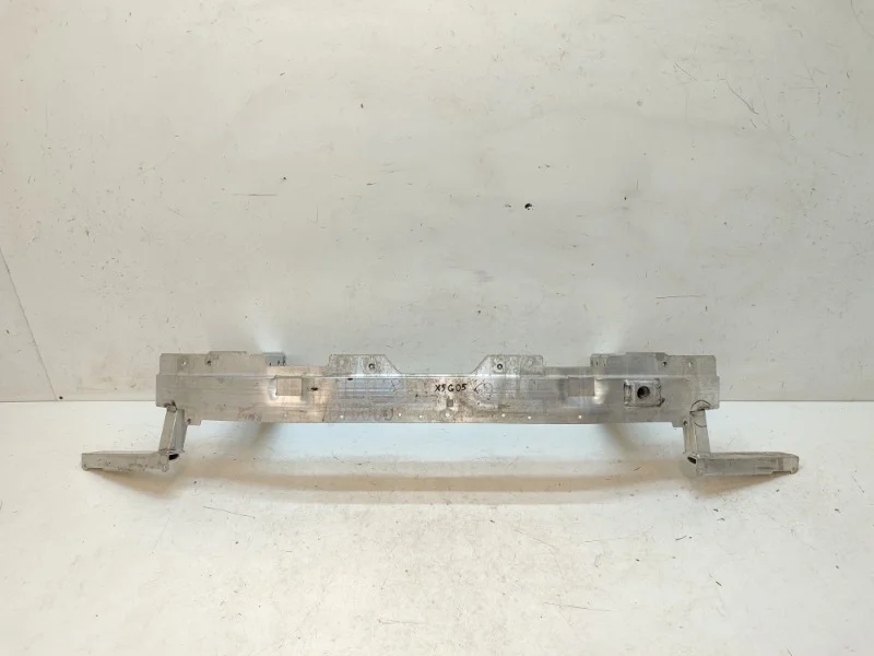 Усилитель бампера bmw X5 2018-2023 G05