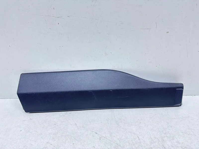 Накладка двери Toyota Rav4 2019-2025 50