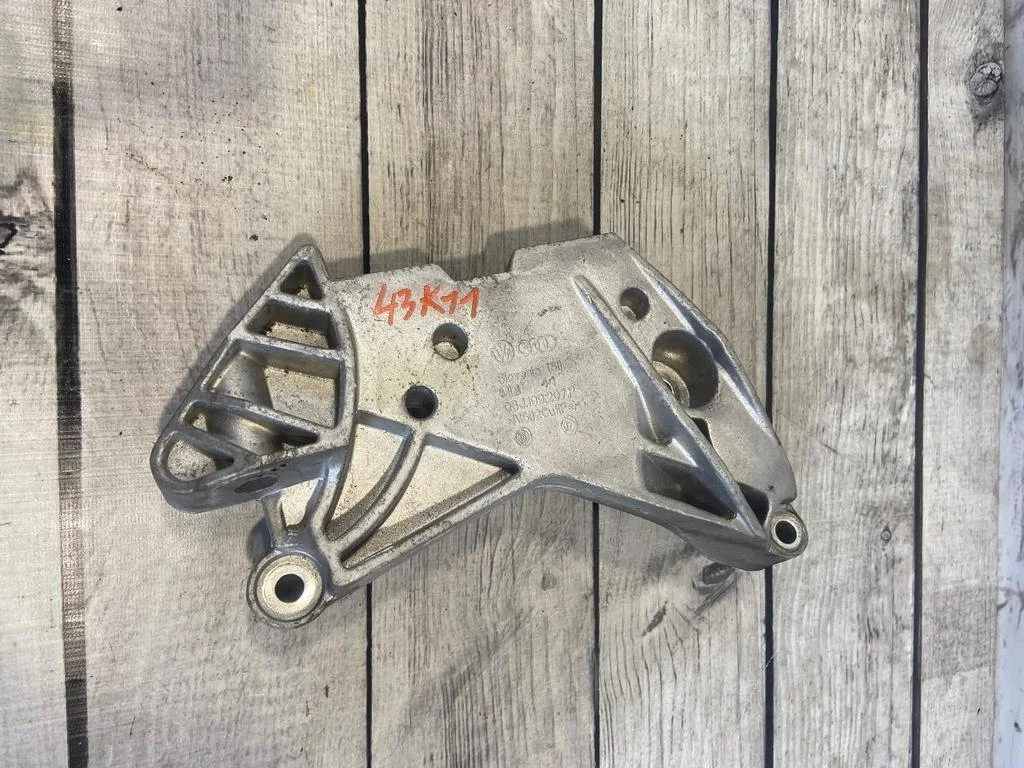 Кронштейн опоры двигателя VW Tiguan 2 2018