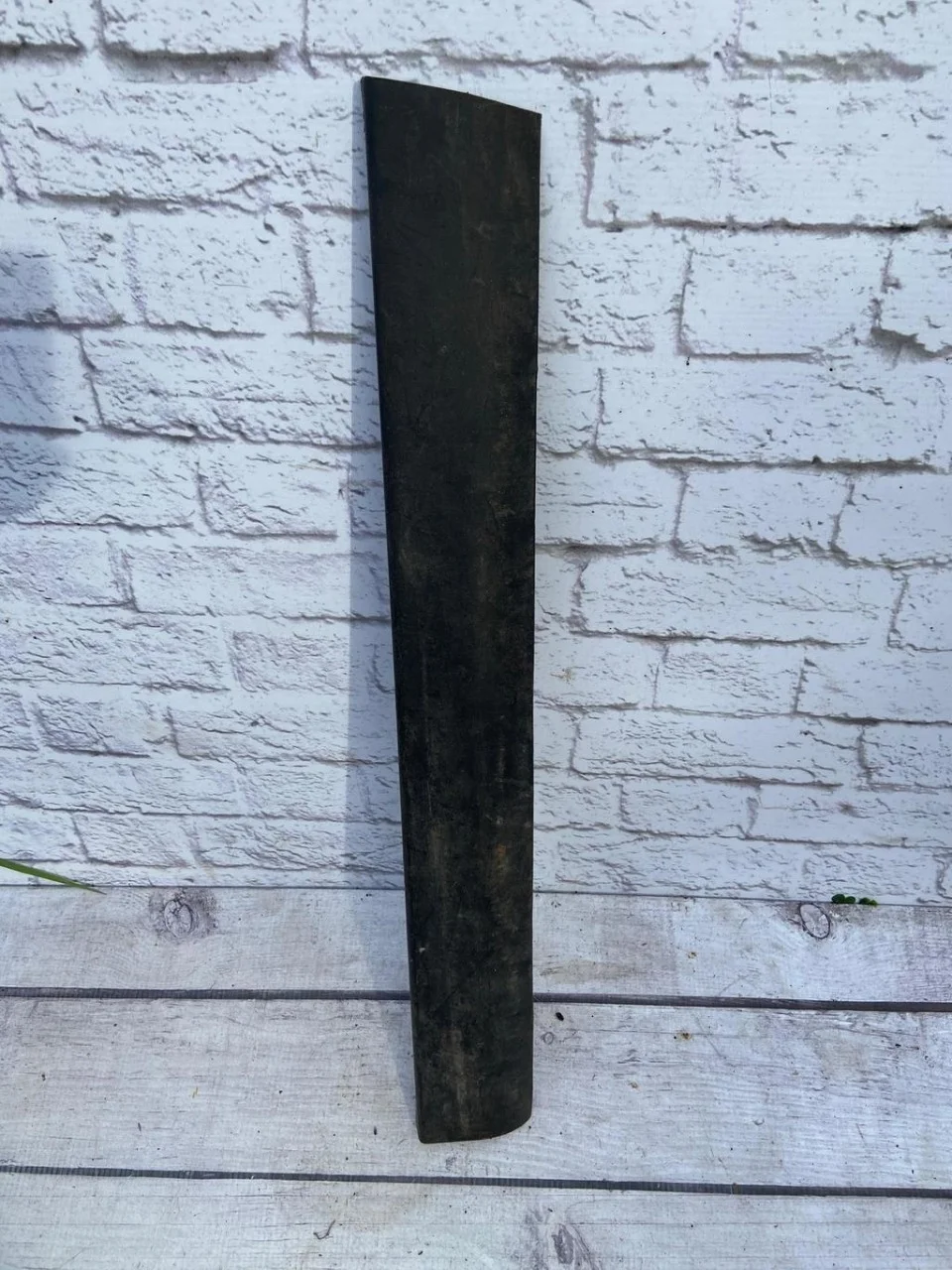 Молдинг двери задней правой нижний VW Passat 1996-2000 B5