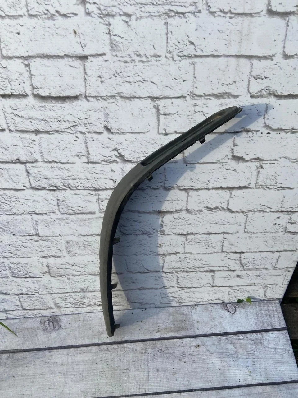 Молдинг бампера переднего правый Volvo S40 2001-2003