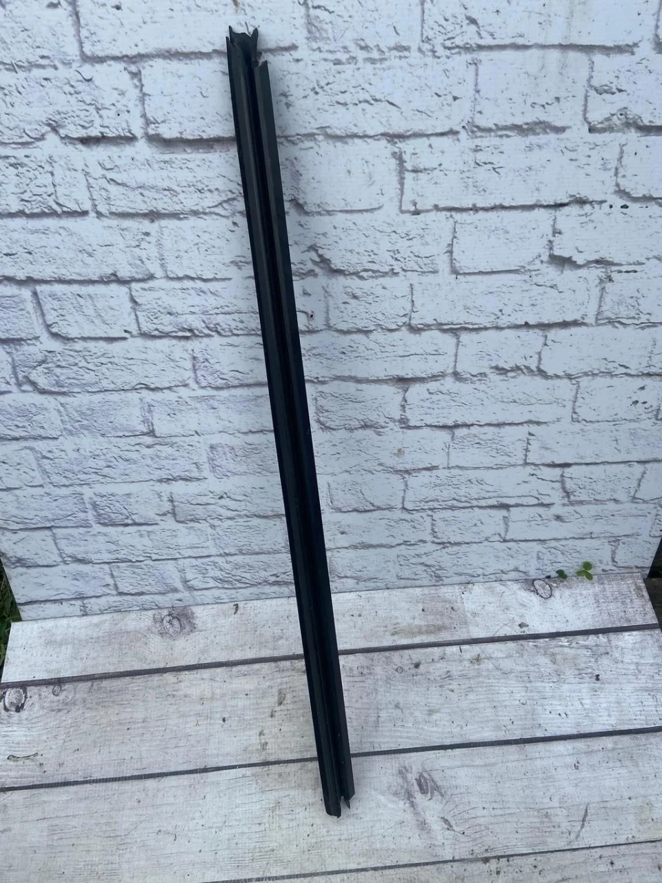 Уплотнитель двери VW Passat 2010-2016 B7