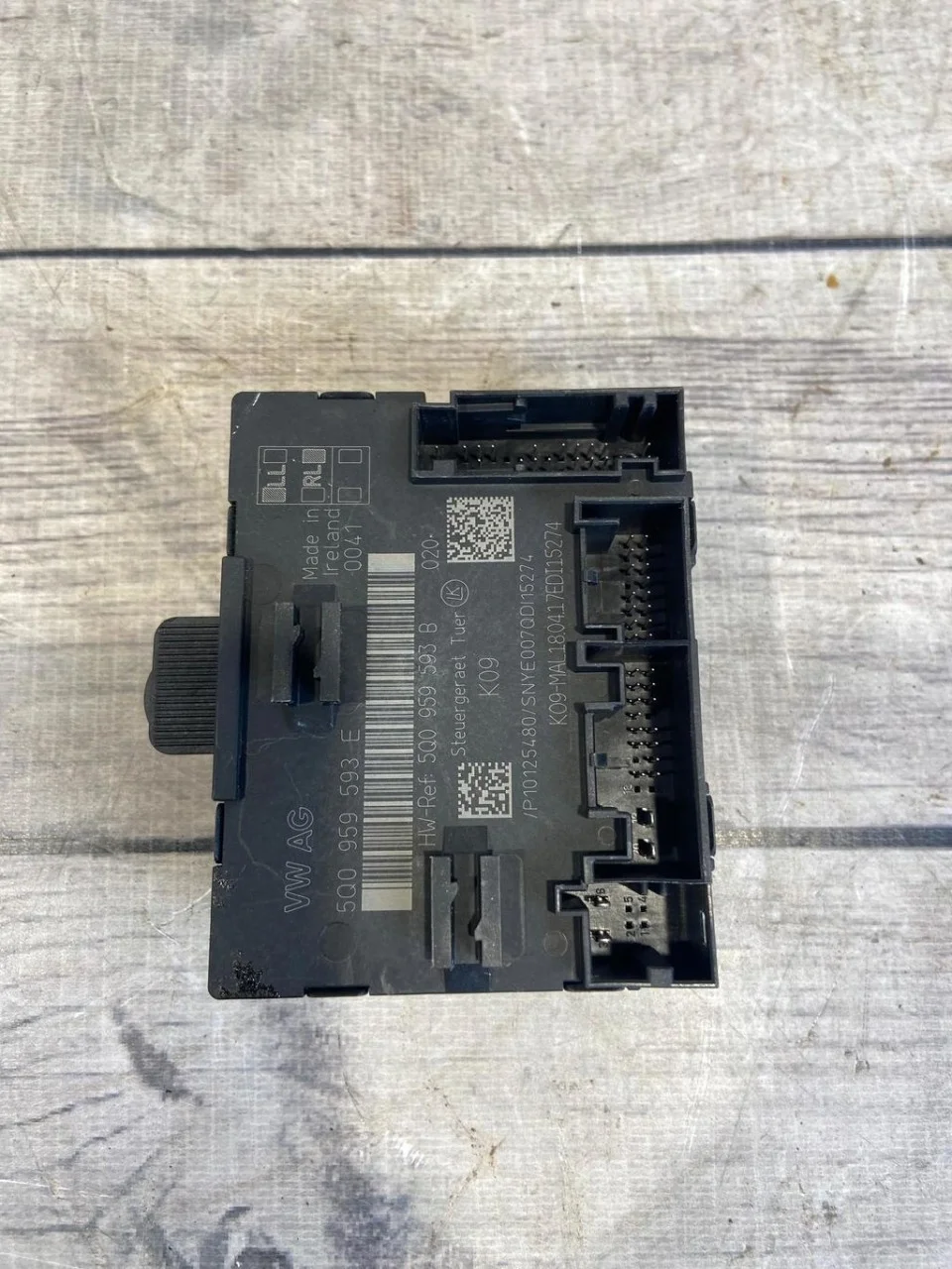 Блок управления дверьми VW Tiguan 2 2016-2021