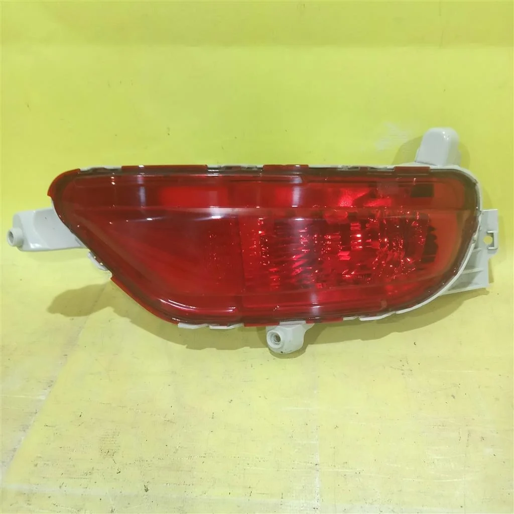 Фонарь задний в бампер правый  Mazda CX-5 KF 2017 KB8M51650C 2223