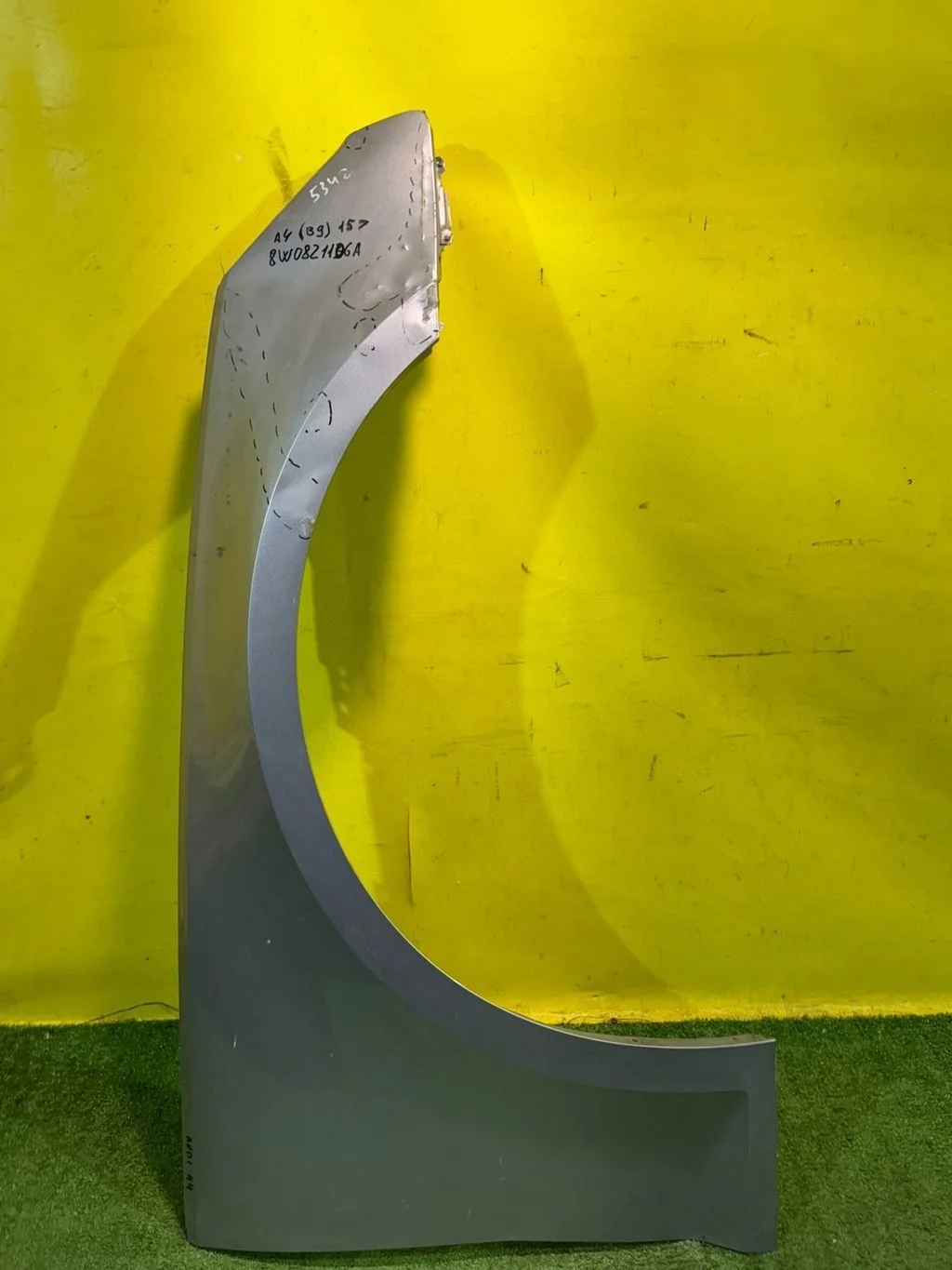 Крыло переднее правое  Audi A4 (B9) 2015 8W0821106 5342