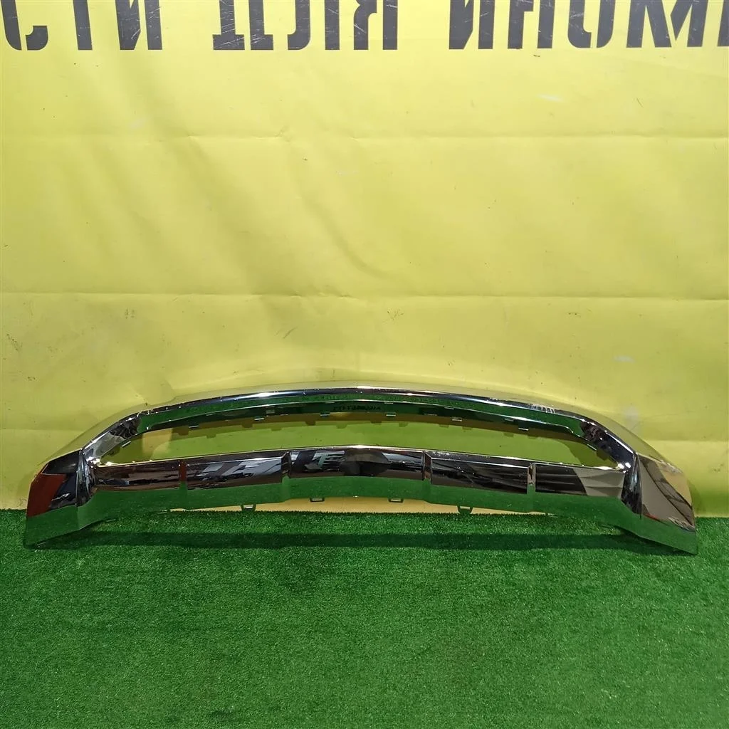 Накладка переднего бампера  MERСEDES BENZ GLE-Class (W166) 2015 A1668857122 8333