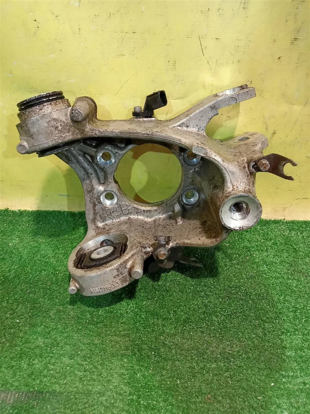 Кулак поворотный задний левый  Audi A8 4H (D4) 2009  4H0505431D 9429