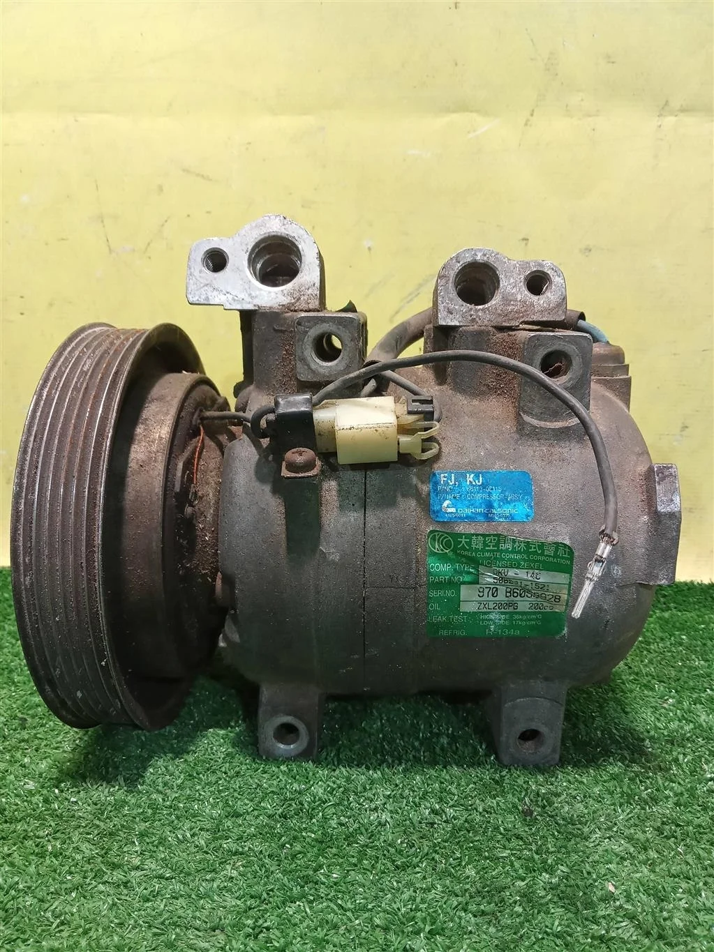 Компрессор системы кондиционирования  Ssang Yong Korando 1996 6611303115 12916
