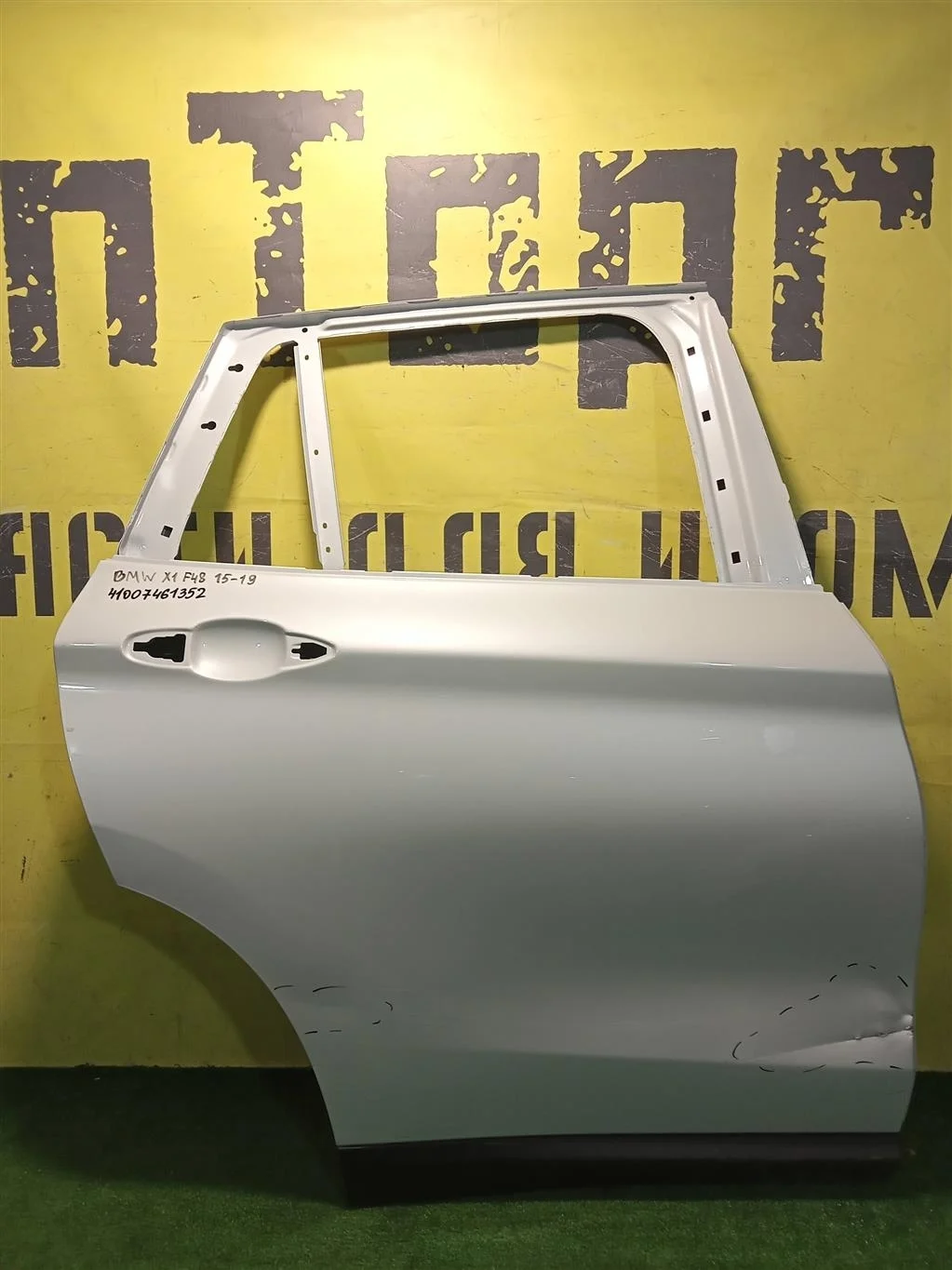 Дверь задняя правая  BMW X1 F48 2015 41007461352 12965