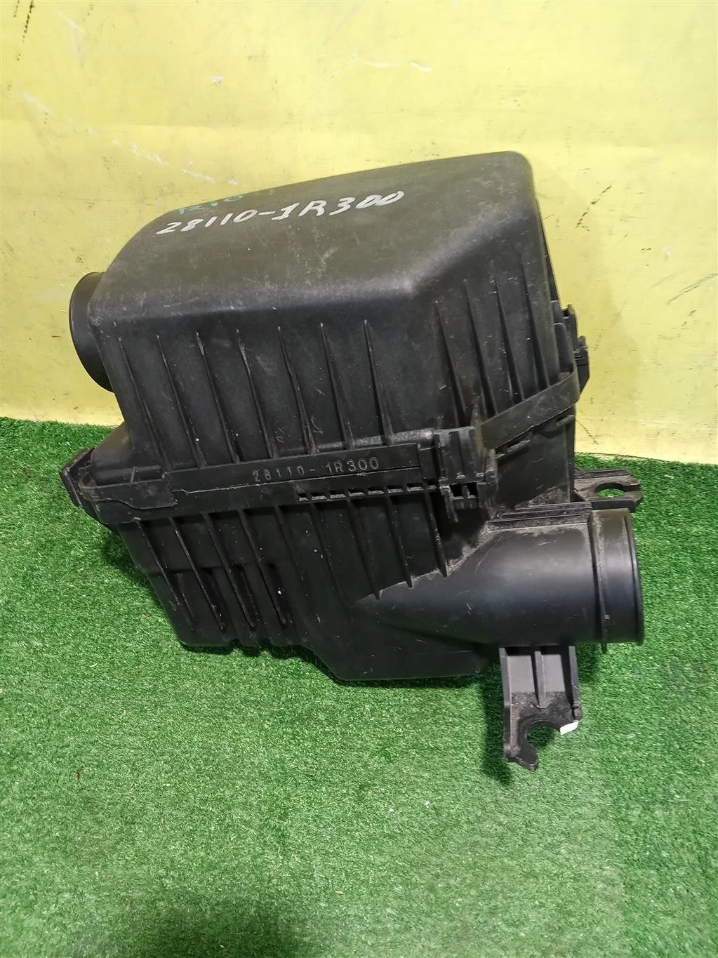 Корпус воздушного фильтра  Hyundai Solaris 2010 281101R300 15151