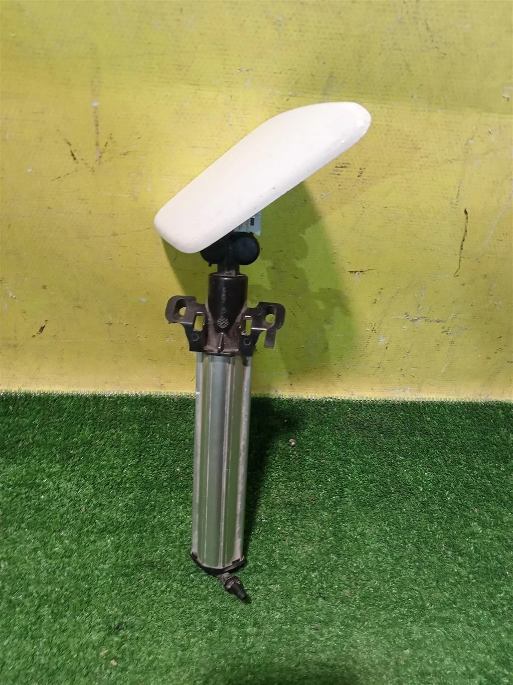 Форсунка омывателя фары  Volvo S60 2010 30784345 18302