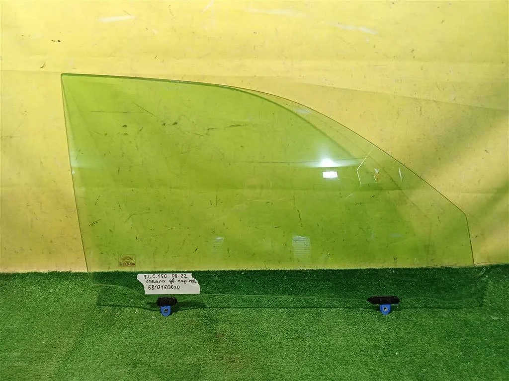 Стекло двери передней правой  Toyota Land Cruiser Prado 150 2009 6810160600 20047
