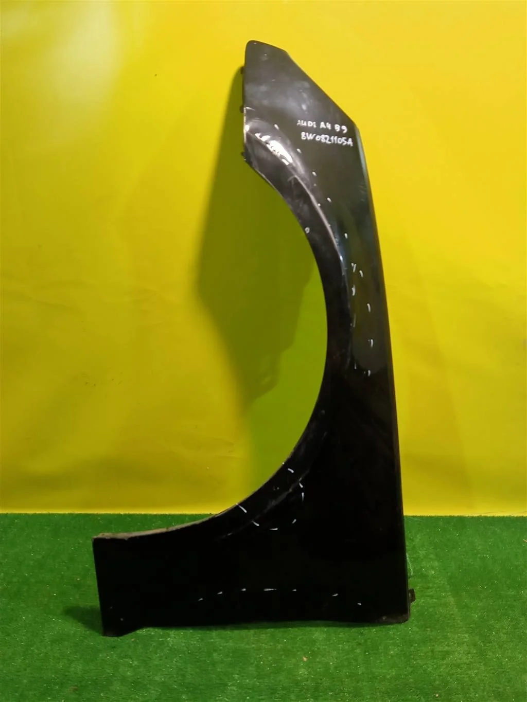 Крыло переднее левое  Audi A4 (B9) 2015 8W0821105A 21678