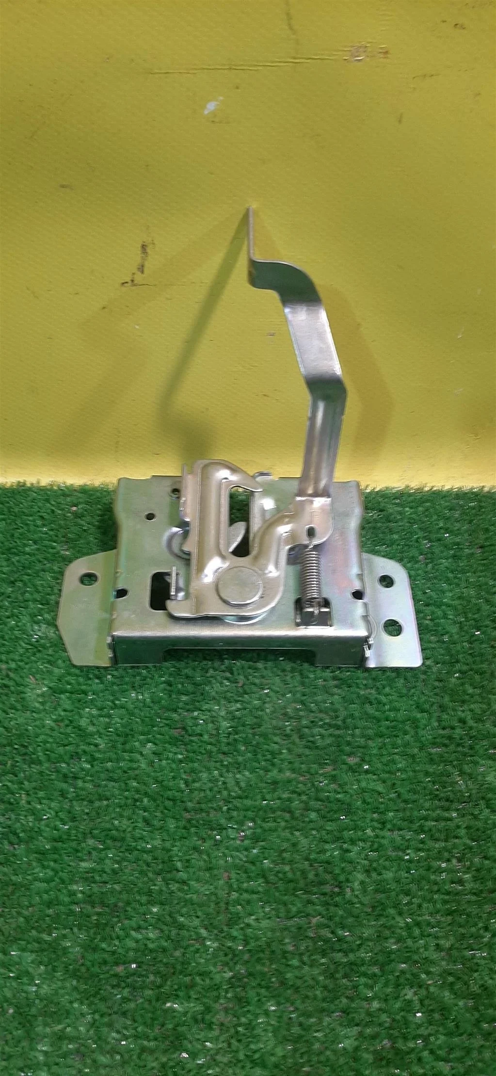 Замок капота  Mitsubishi Outlander (GF) 2012 5908A105 22130