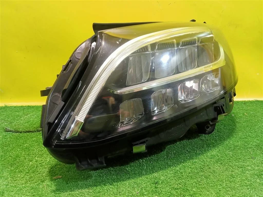 Фара левая LED  MERСEDES BENZ C-Class (W205) 2018 A2059067905 23506