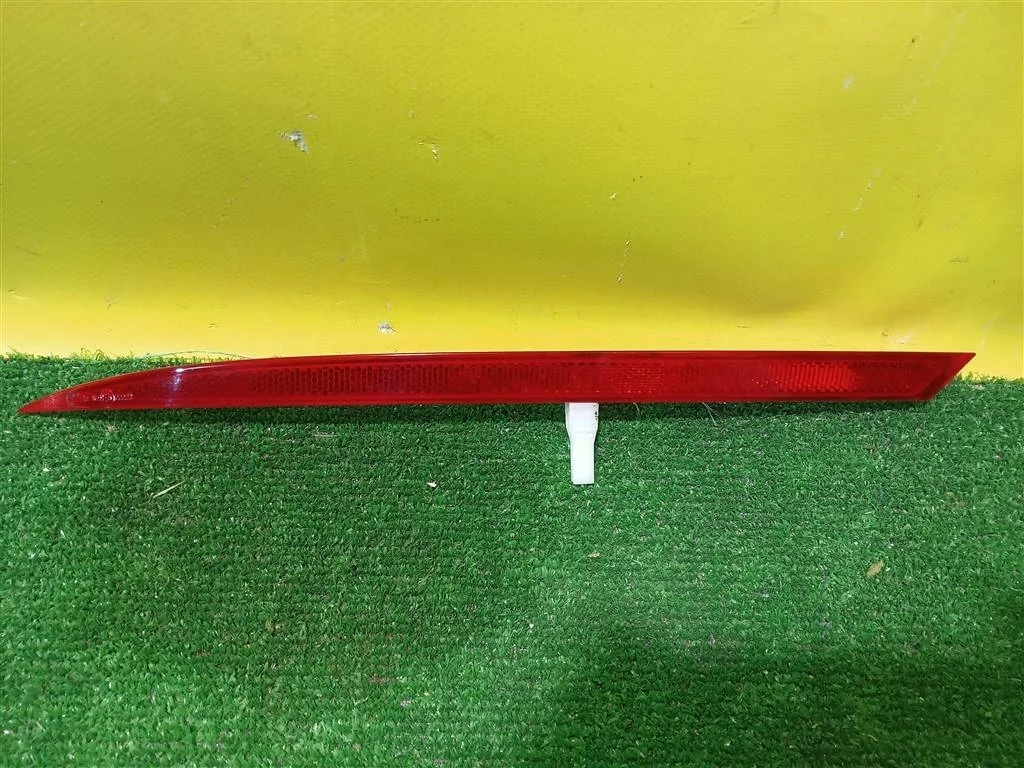 Отражатель в бампер задний левый  Kia K5 2019 92405L2100 23522