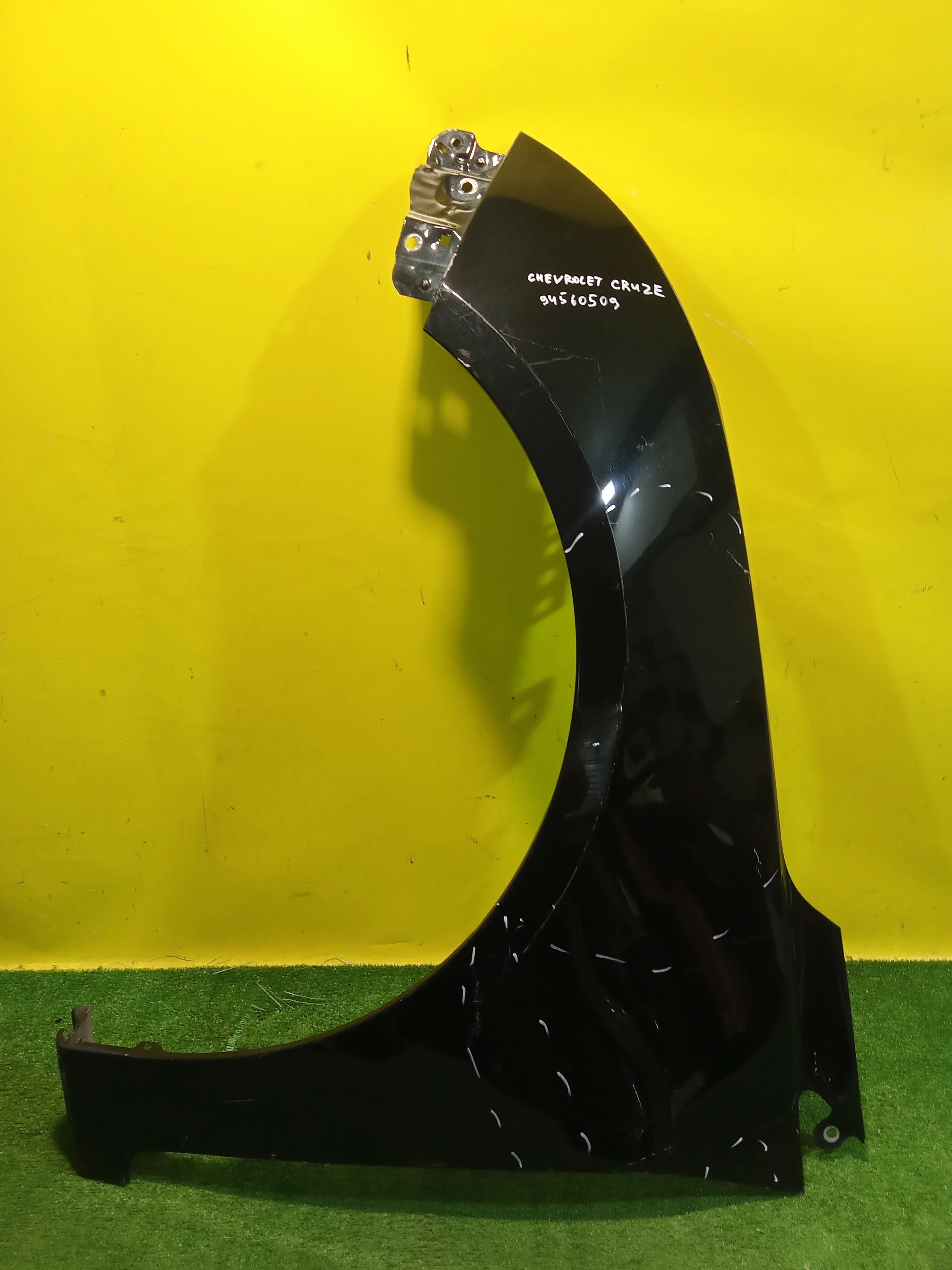 Крыло переднее левое  Chevrolet Cruze 2009 94560509 24539