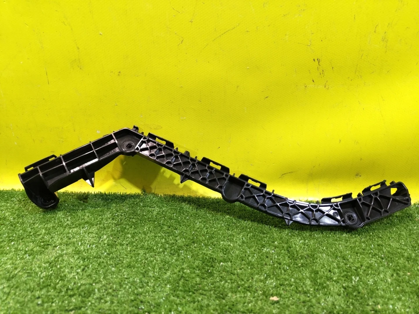 Кронштейн заднего бампера правый  Toyota Land Cruiser Prado 150 2009 5215560080 25605