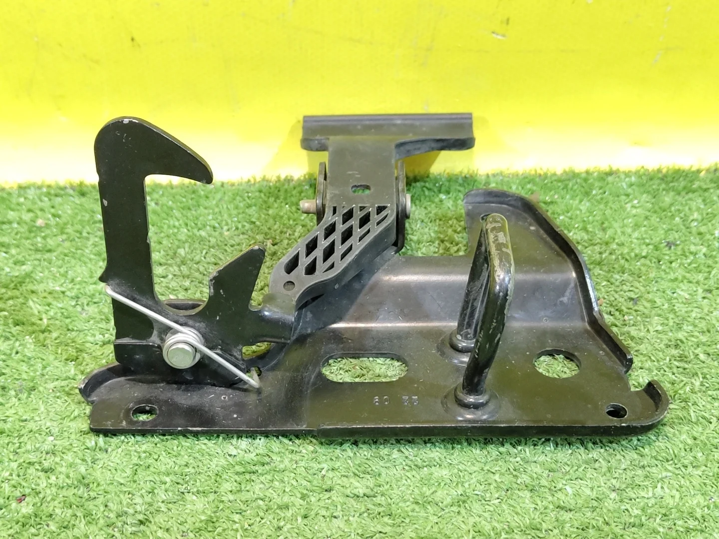 Замок капота  Audi A6 (C6) 2005 4F0823480B 28957