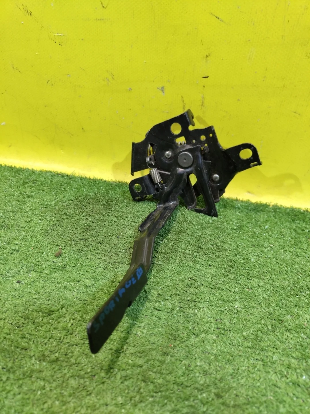 Замок капота  Toyota RAV4 2013 5351042100 29059