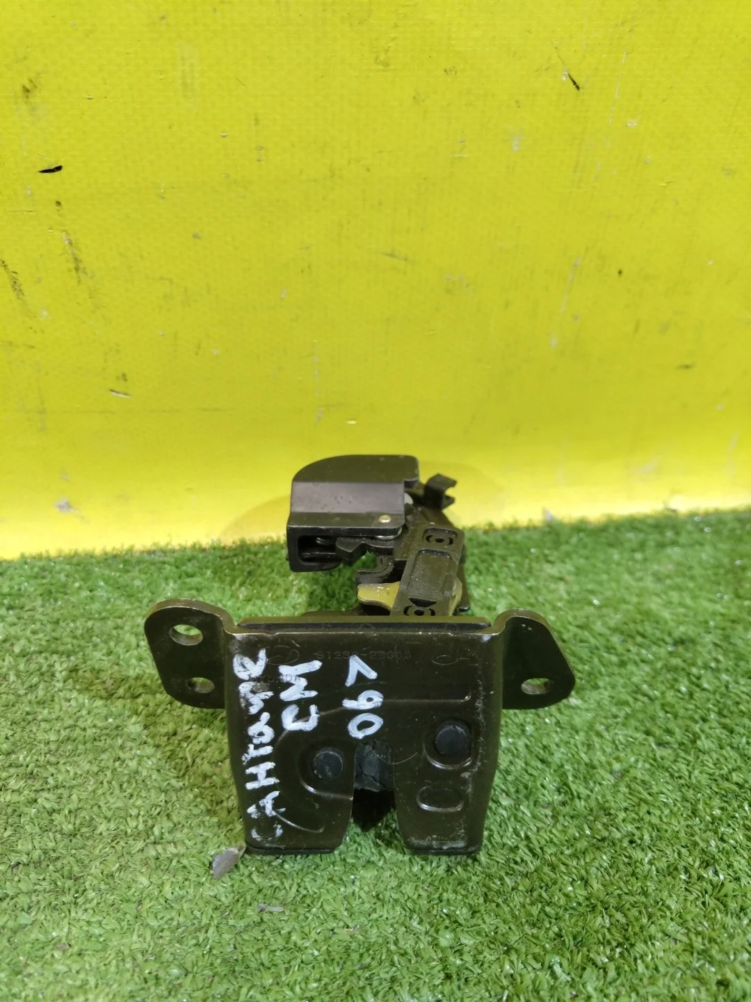 Замок багажника  Hyundai Santa Fe (CM) 2006 812302B000 29109