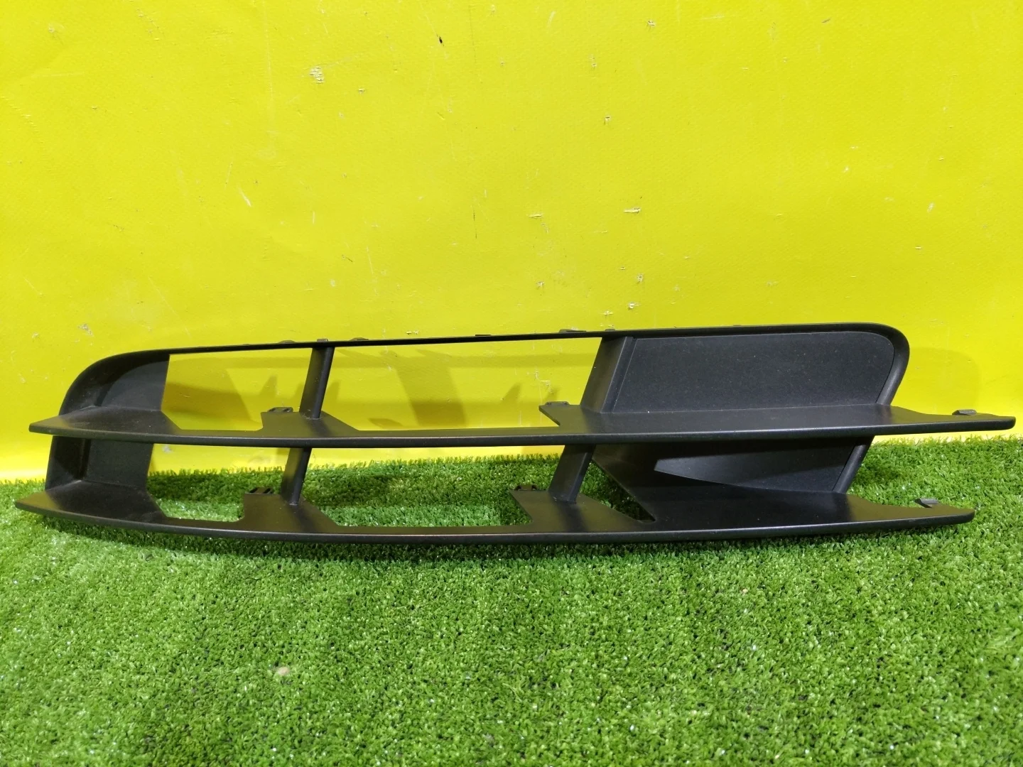 Накладка переднего бампера  Audi Q7 (4L) 2009 4L0807681 30673