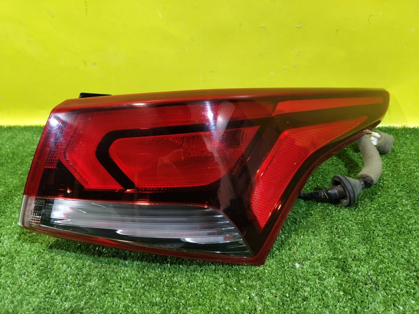 Фонарь задний наружный правый  Hyundai Solaris 2017 92402H5000 31058