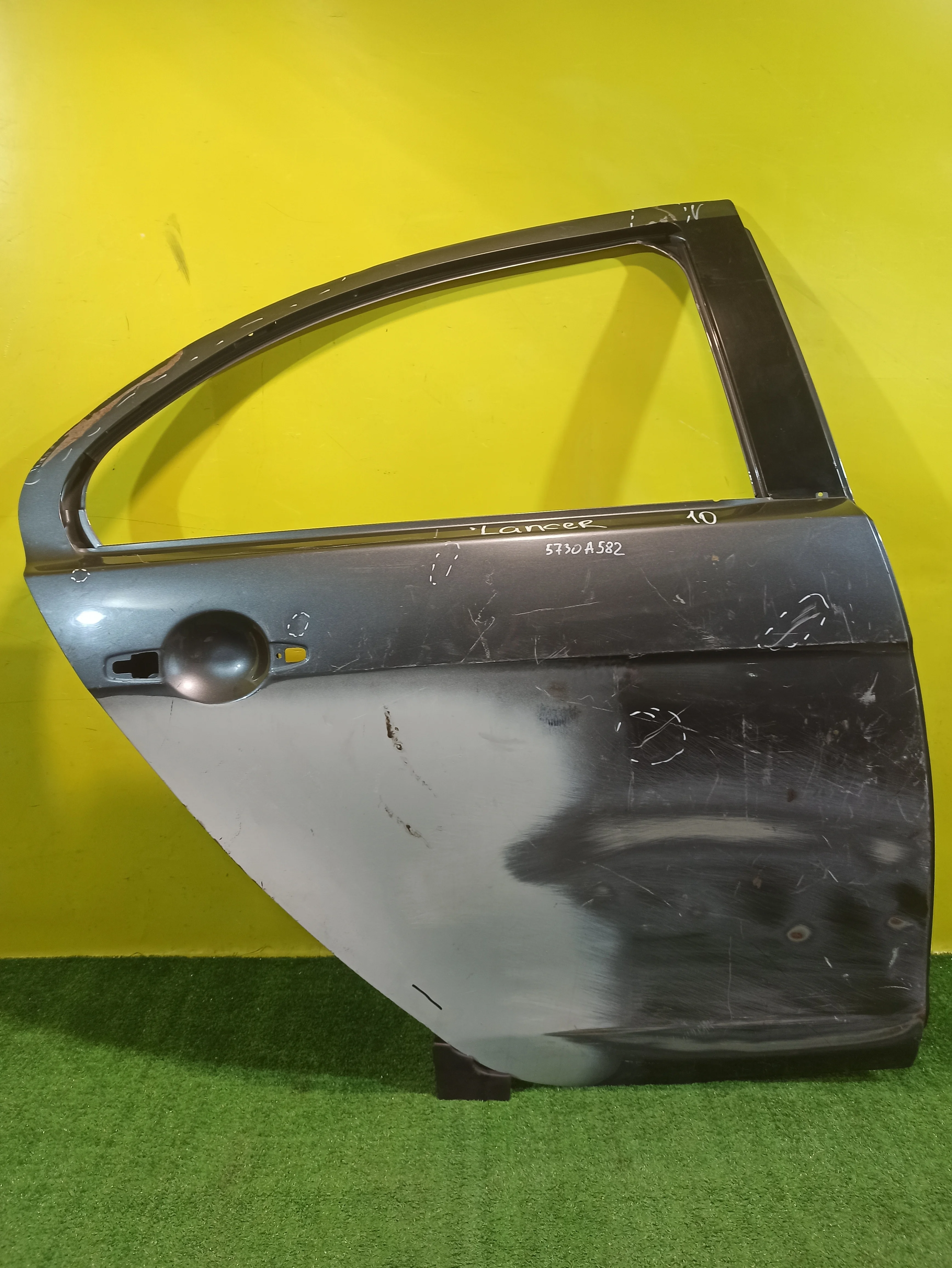 Дверь задняя правая  Mitsubishi Lancer X (CY) 2007 5730A582 32218